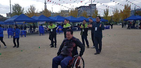 1_4f8Ud018svc1c7tendqr1ijy_vcj7m2.jpg